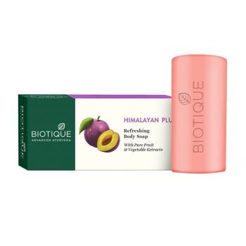 Biotique Bio Himalaya-Pflaume - Erfrischende Körperseife 150 g Biotique Bio Himalaya-Pflaume - Erfrischende Körperseife 150 g