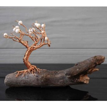 Kunst-Skulptur - Flying Pearls – Baum aus Kupferdraht mit Frischwasserperlen-Früchten Kunst-Skulptur - Flying Pearls – Baum aus Kupferdraht mit Frischwasserperlen-Früchten