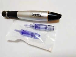 Mikro-Nadel Dermapen von Dr. Pen Dermapen von Dr. Pen inkl. 2x Einwegnadeln, akkubetr., Farbe Schwarz/Silber