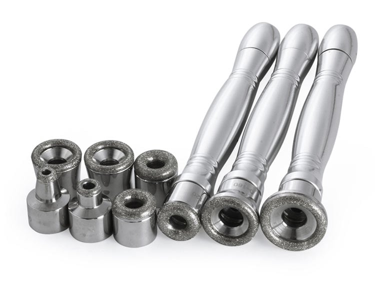 Există 9 atașamente diferite pentru cap de diamant pentru diferite Există 9 atașamente diferite pentru cap de diamant pentru diferite